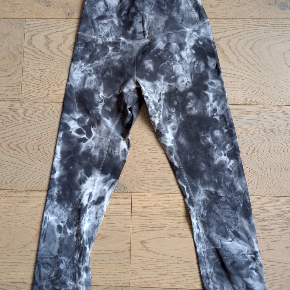 lululemon athletica Black and White Tie-Dye Leggings